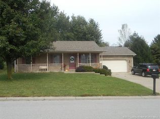 207 Wendy Ln, Salem, IN 47167