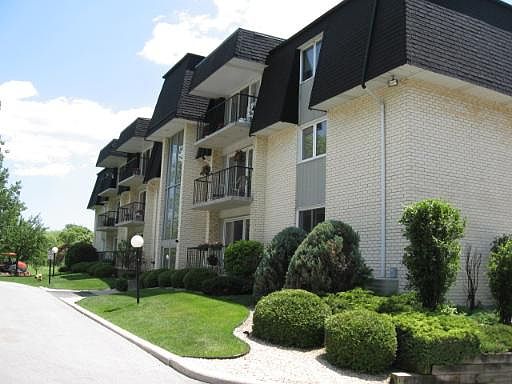 1st image of 18531 Wentworth Ave Unit 1C