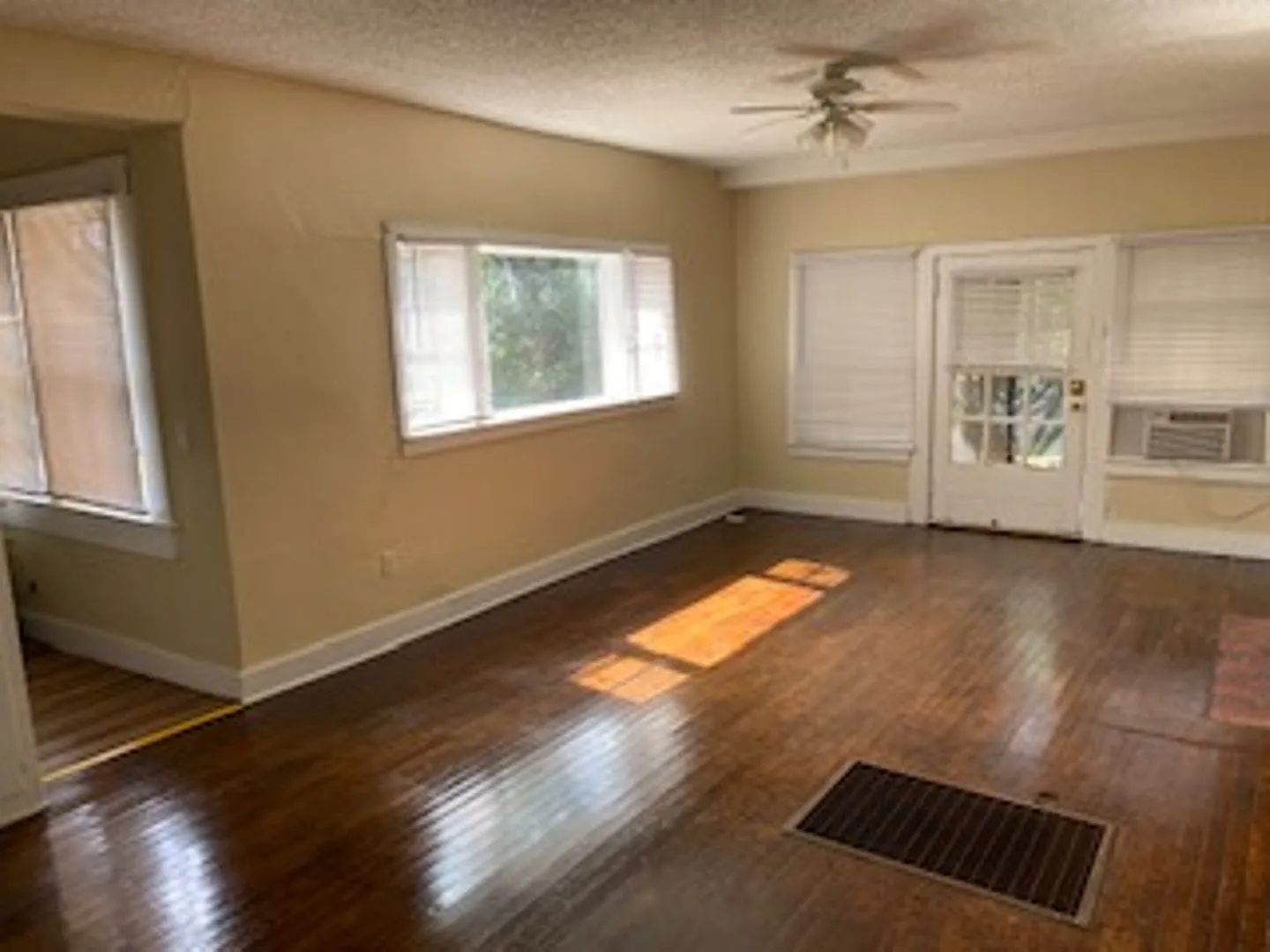 700 anna pl — Photo 4