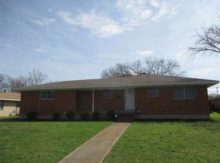 523 Highlands Dr, Desoto, TX 75115