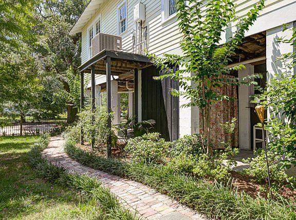 4th image of 147 Marigny Ave