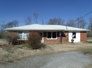 19 Elora Cemetery Cir, Elora, TN 37328