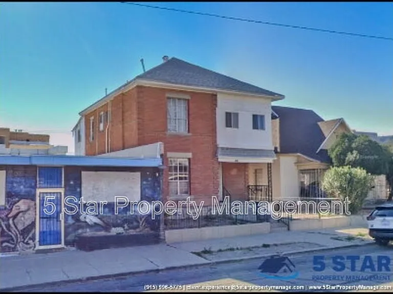 1526 E Yandell Dr #2 — Photo 3