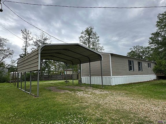 2nd image of 25680 Poirrier Ln