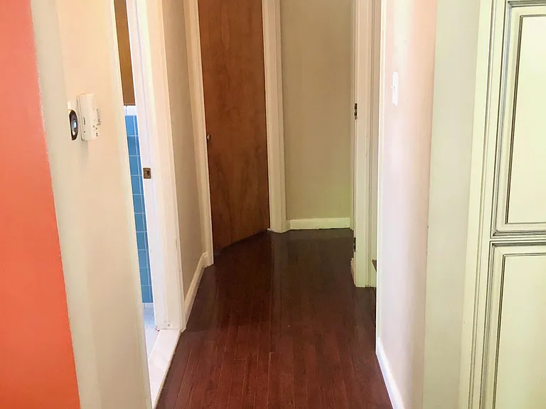 410 Catalpa Dr — Photo 7