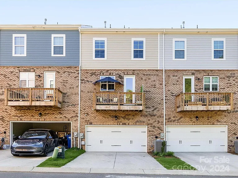 10118 Hemingway Pl — Photo 37