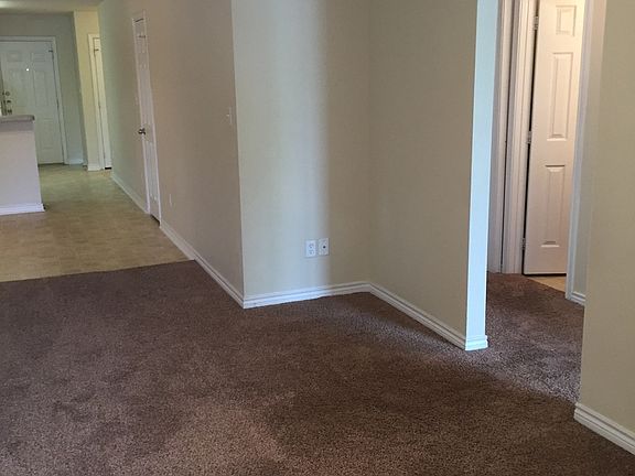 3rd image of 3788 Oldenburg Ln