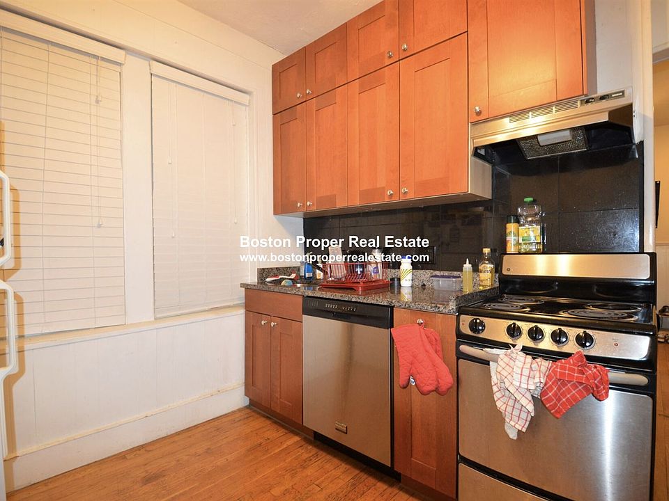 108 Myrtle #19 Boston - Beacon Hill Unit Photo 1
