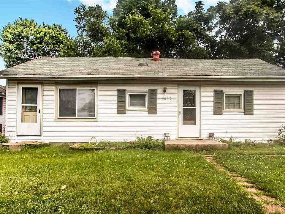 1st image of 5039 N Lakeside Pl