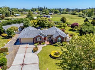 63 Lazy Creek Ln, Sequim, WA 98382