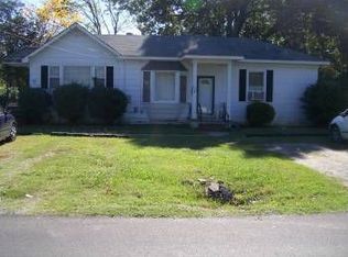 556 Bellwood Rd, Newport News, VA 23601