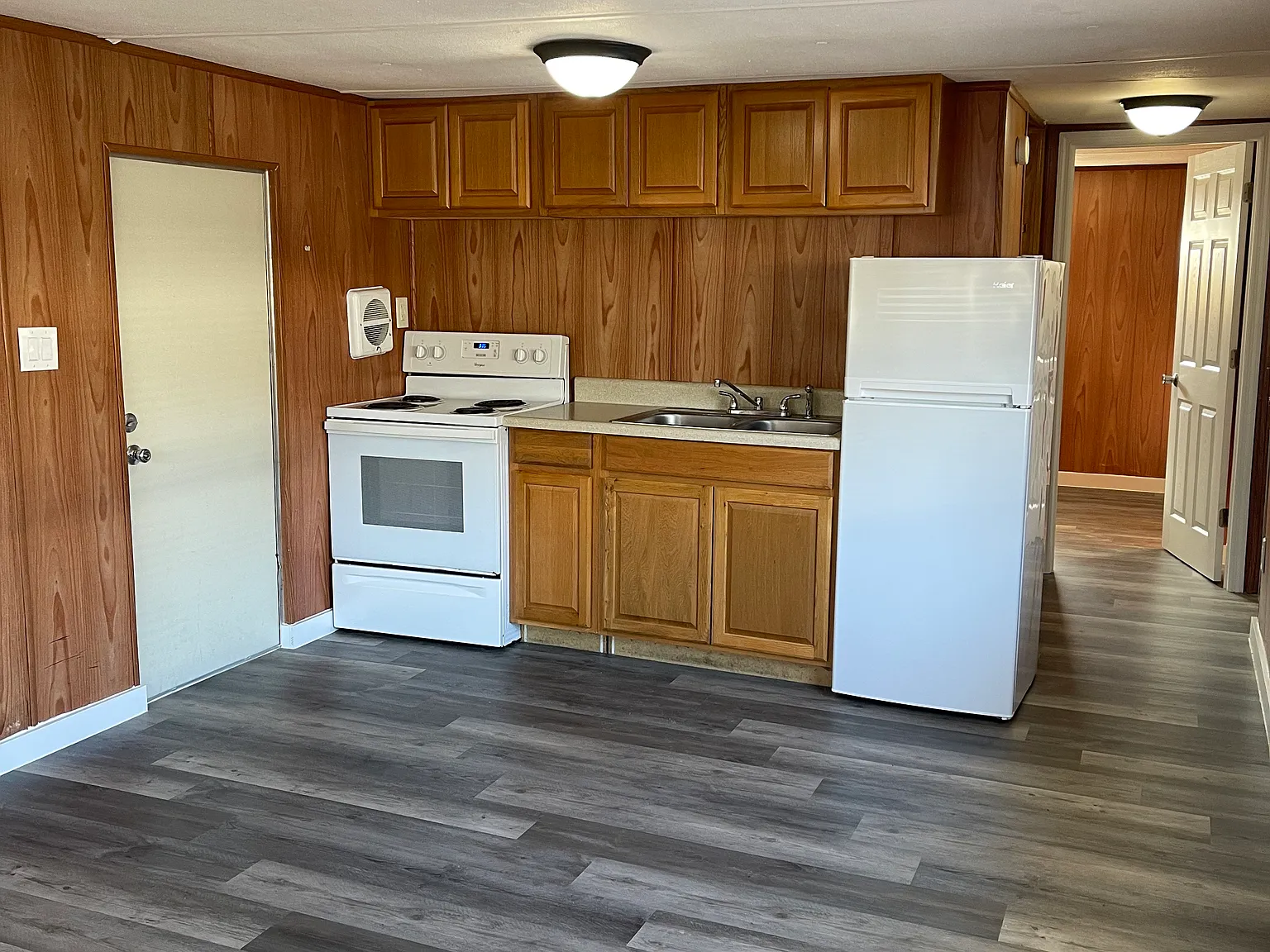 2024 Milton St — Photo 4