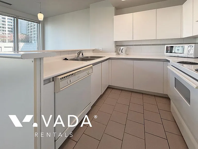 989 Nelson St #510 — Photo 6