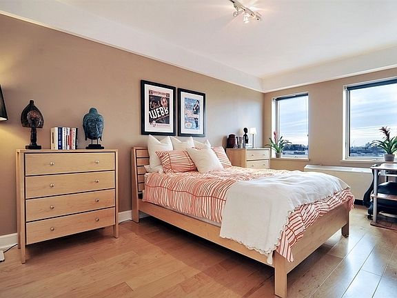 2nd image of 343 4th Ave APT 7A