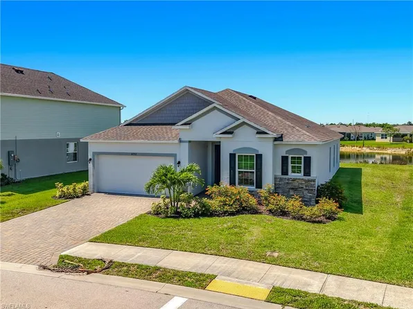 8792 Cascade Price CIR, NORTH FORT MYERS, FL 33917