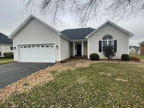 3 bed, 1661 sqft, $1,895 — Photo 1