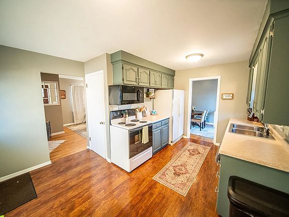 5th image of 1511 22nd St NW