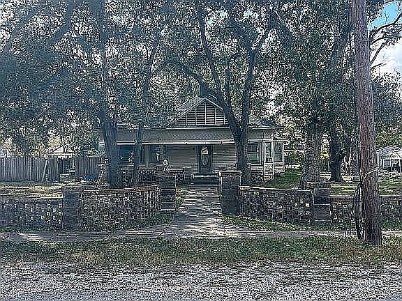 2nd image of 411 S Progress St