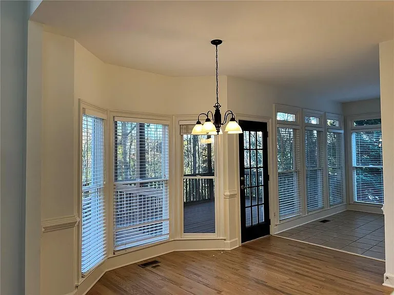 4782 Ellington Ct — Photo 10