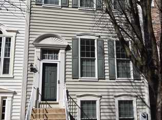 6005 Ricketts Walk, Alexandria, VA 22312