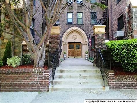 5th image of 215 Hart Blvd APT 1C