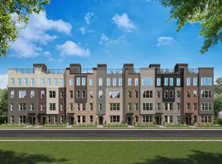 21120 Southbank St, Potomac Falls, VA 20165