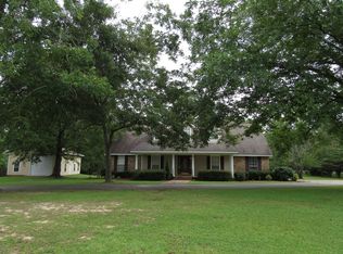 39 Balmoral Dr, Poplarville, MS 39470