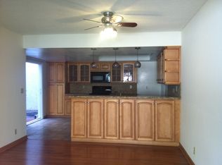 842 Daffodil Dr, Riverside, CA 92507