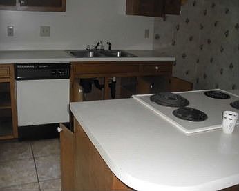 2nd image of 1115B Barrington Dr