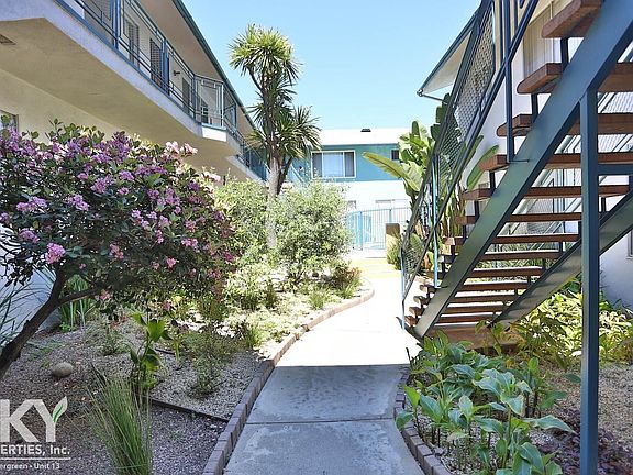 2nd image of 517 Evergreen St APT 8