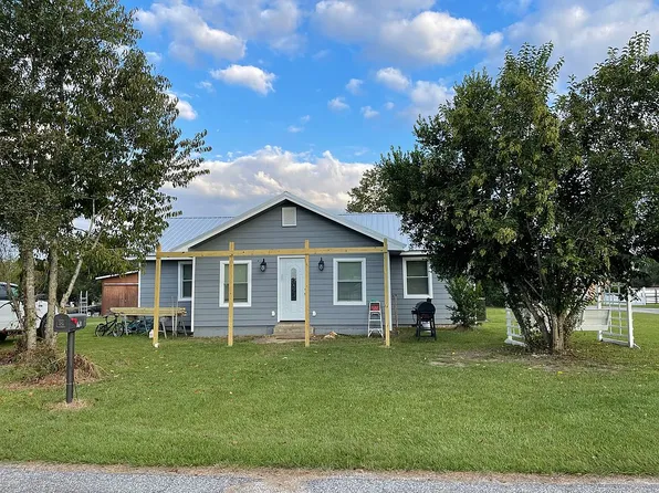 196 Robinson St NE, Iron City, GA 39859