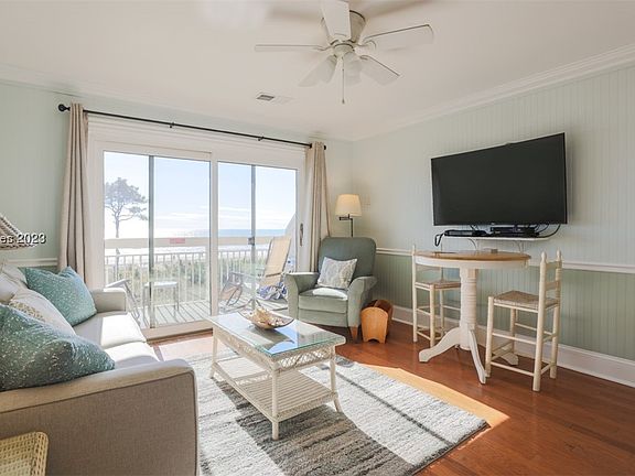 4th image of 4 N Forest Beach Drive #312