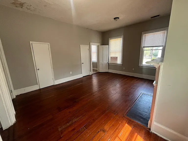246 Telfair St #B-C — Photo 3