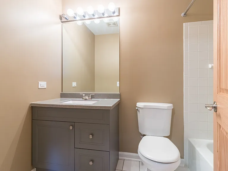 711 Sunfish Pt — Photo 16
