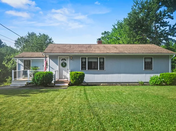 309 Prospect St, Leominster, MA 01453