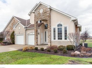 414 E Inverness Dr, Highland Heights, OH 44143