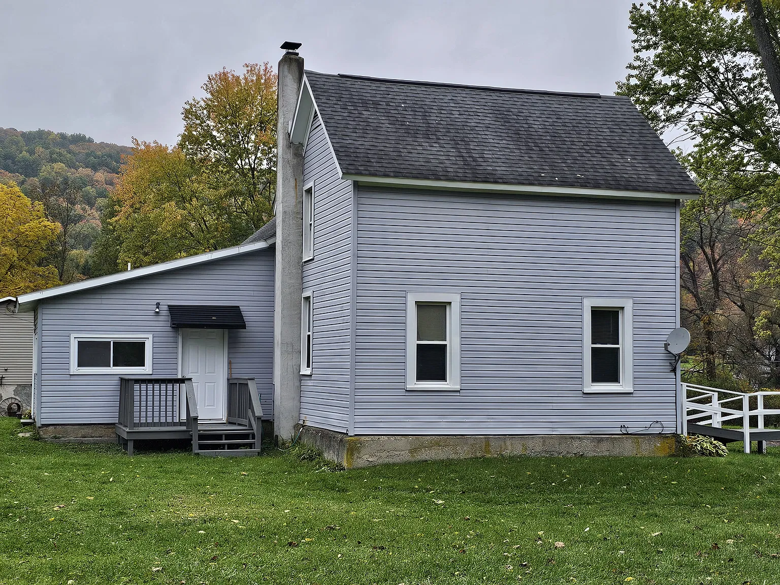 2 bed, 1280 sqft, $1,900 — Photo 3