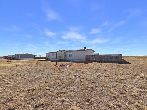 2nd image of 1501 Claude Rd