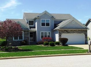 1034 Jonathan Ave, Akron, OH 44333