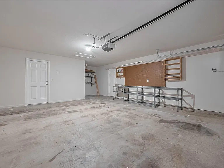 9631 Highland Pointe Dr — Photo 37