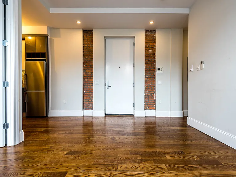 1635 Putnam Ave #5D — Photo 5