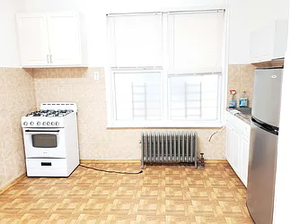 Rented by Roz Khan, LREB