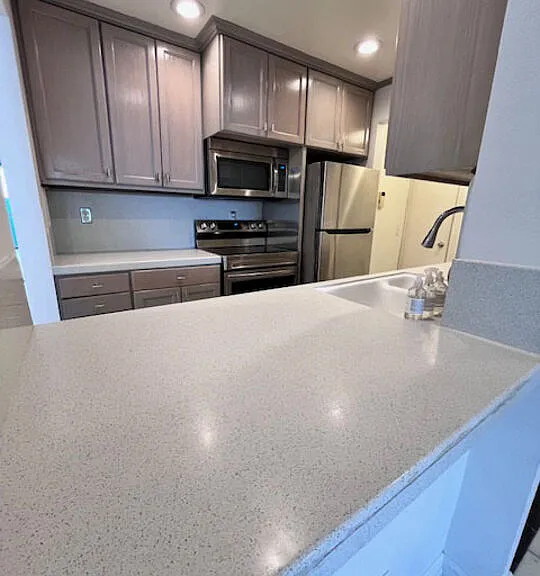 906 N Doheny Dr #512 — Photo 14