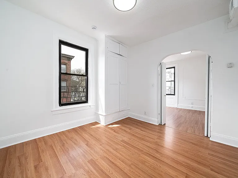 601 Willow Ave #4F — Photo 6