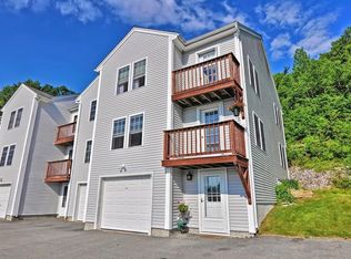 27 West Meadow Estates Dr, Townsend, MA 01474