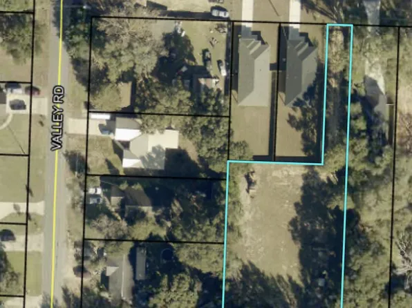 2932 McCarty Ave, Crestview, FL 32539
