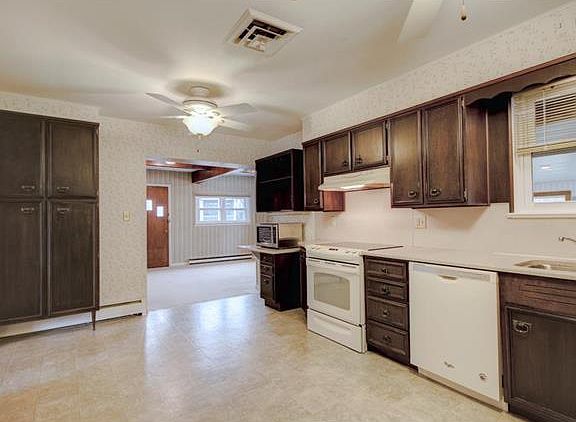 5th image of 3341 Lord Byron Dr