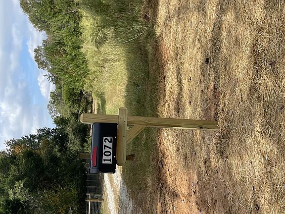 4th image of 1072 Ford Rd