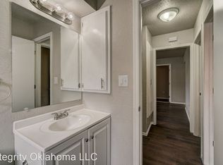 736 Lawton, Moore, OK 73160