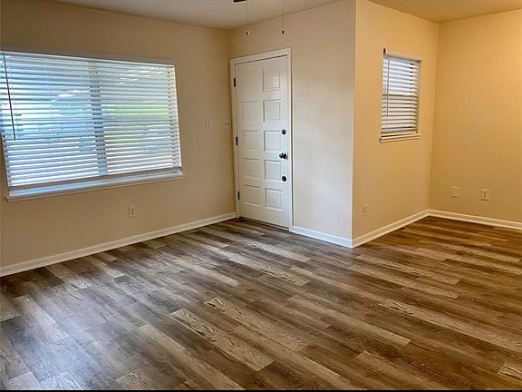 5th image of 6758 Underhill St